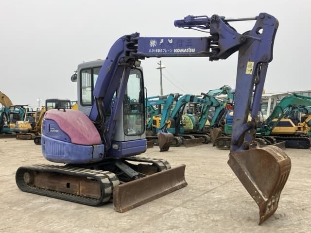 MINI EXCAVATOR — Auction (lot 8451-69)