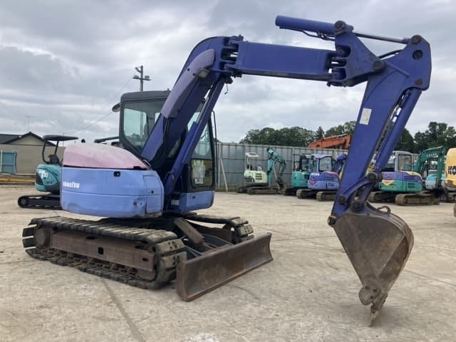 EXCAVATOR — Auction (lot 8451-71)