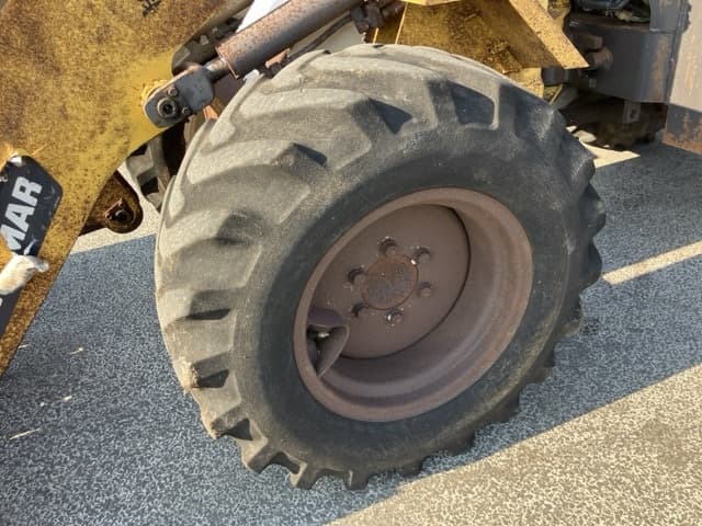 MINI WHEEL LOADER — Auction (lot 8451-73)