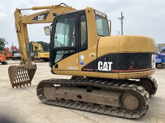 EXCAVATOR — Auction (lot 8451-79)