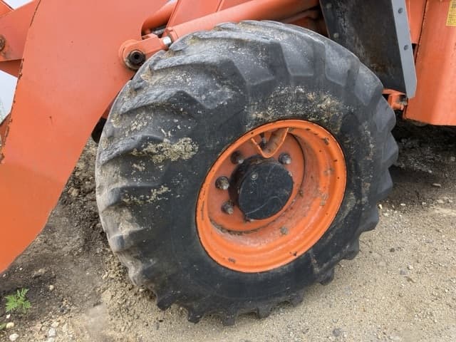 WHEEL LOADER — Auction (lot 8451-801)