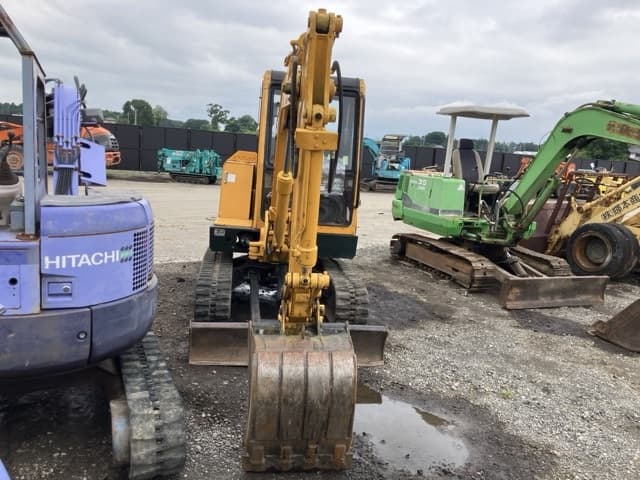 MINI EXCAVATOR — Auction (lot 8451-805)