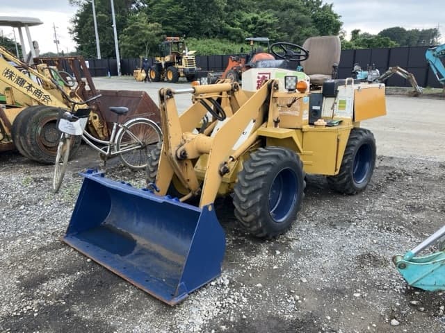 MINI WHEEL LOADER — Auction (lot 8451-806)