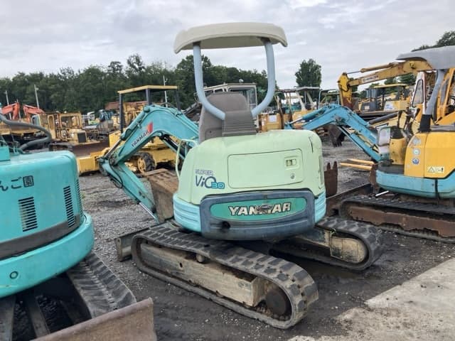 MINI EXCAVATOR — Auction (lot 8451-807)