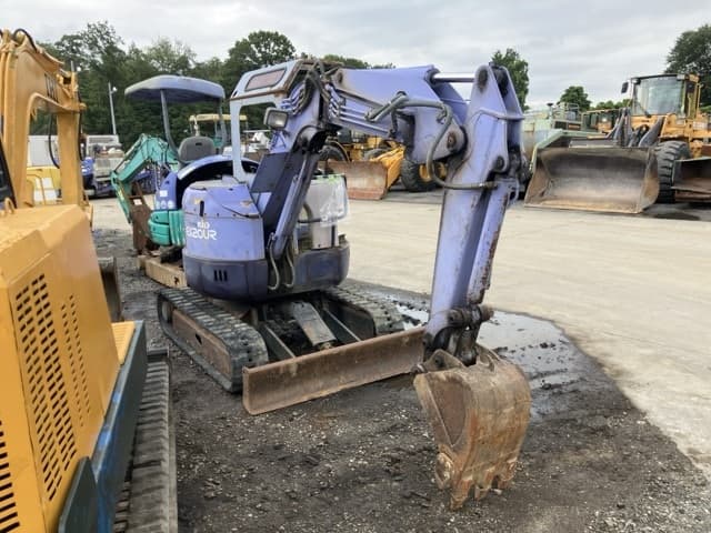 MINI EXCAVATOR — Auction (lot 8451-808)