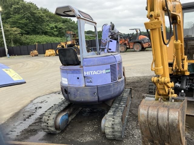 MINI EXCAVATOR — Auction (lot 8451-808)
