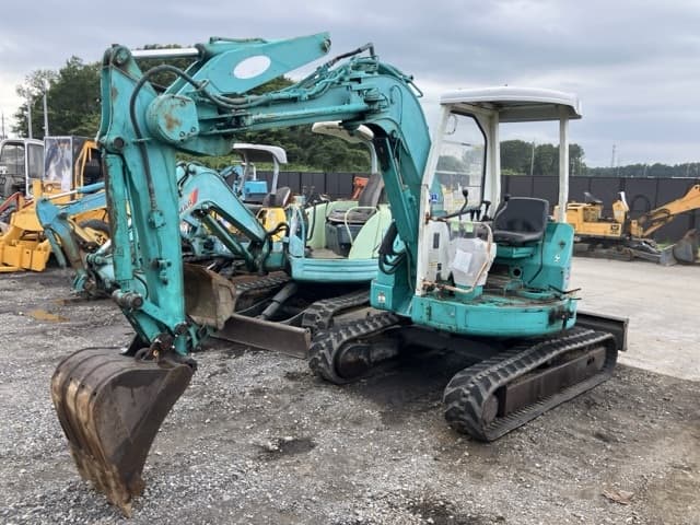 MINI EXCAVATOR — Auction (lot 8451-812)