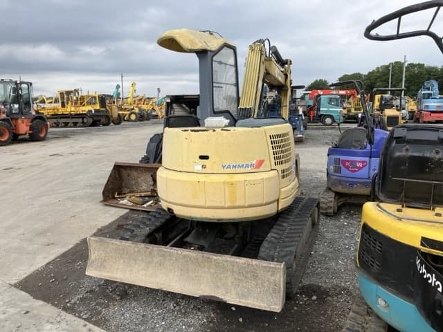 MINI EXCAVATOR — Auction (lot 8451-813)