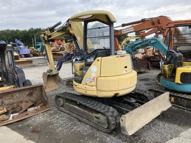 MINI EXCAVATOR — Auction (lot 8451-813)