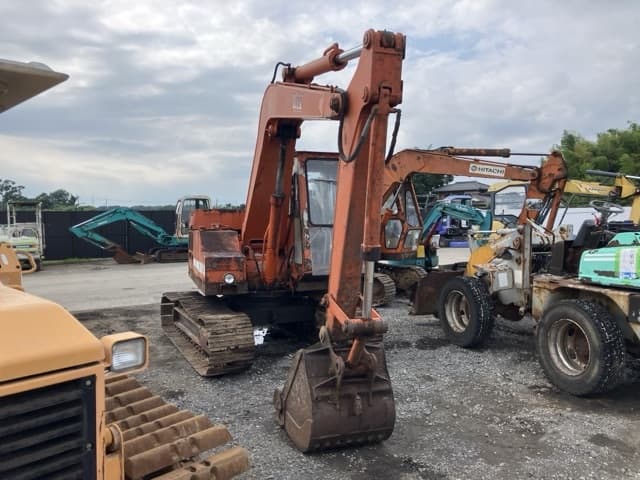 EXCAVATOR — Auction (lot 8451-817)