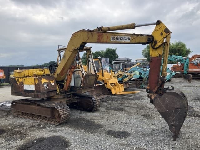 EXCAVATOR — Auction (lot 8451-819)
