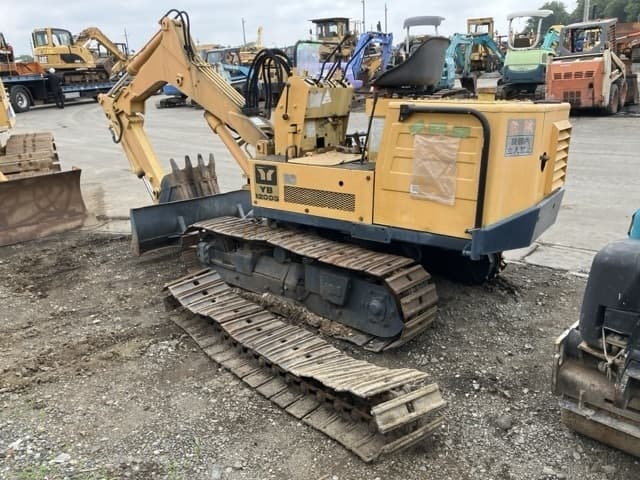 MINI EXCAVATOR — Auction (lot 8451-830)