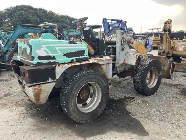 MINI WHEEL LOADER — Auction (lot 8451-831)
