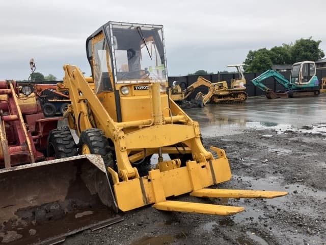 SHOVEL LOADER — Auction (lot 8451-832)