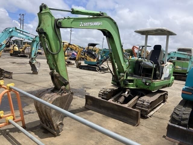 MINI EXCAVATOR — Auction (lot 8451-833)