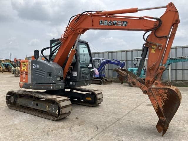 EXCAVATOR — Auction (lot 8451-84)