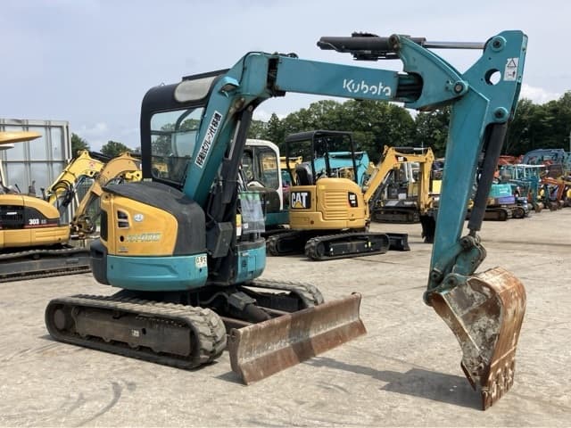 MINI EXCAVATOR — Auction (lot 8451-87)