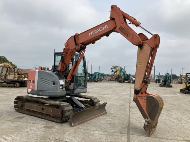 EXCAVATOR — Auction (lot 8451-9)