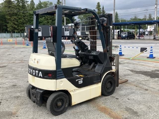 Battery Forklift — Auction (lot 8451-9001)