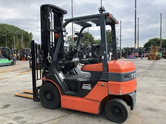 Battery Forklift — Auction (lot 8451-9003)