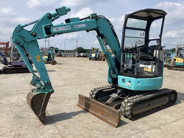 MINI EXCAVATOR — Auction (lot 8451-94)