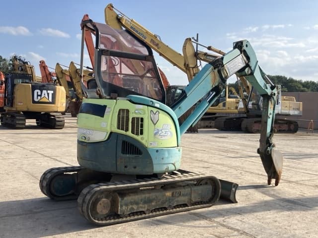 MINI EXCAVATOR — Auction (lot 8456-100)