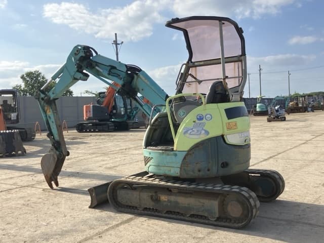 MINI EXCAVATOR — Auction (lot 8456-100)