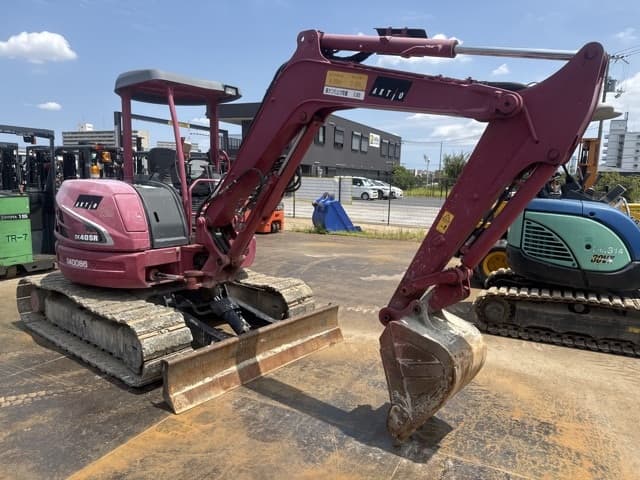 MINI EXCAVATOR — Auction (lot 8456-10002)