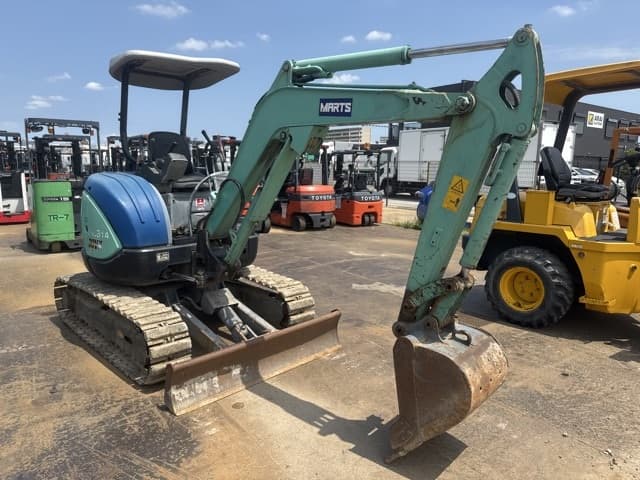 MINI EXCAVATOR — Auction (lot 8456-10003)