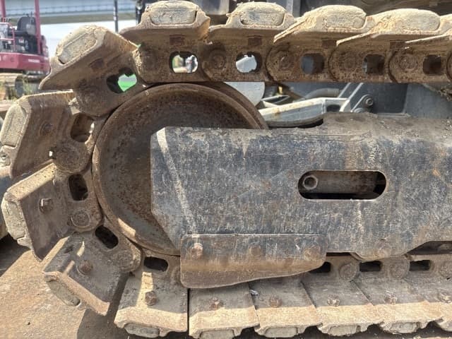 MINI EXCAVATOR — Auction (lot 8456-10003)