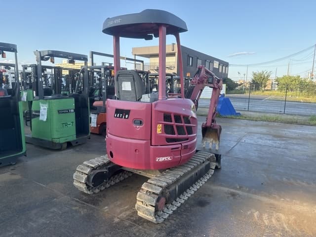 MINI EXCAVATOR — Auction (lot 8456-10004)