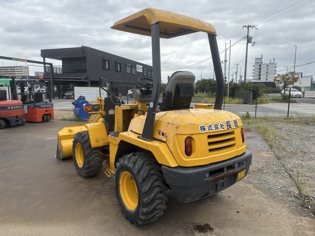 MINI WHEEL LOADER — Auction (lot 8456-10005)