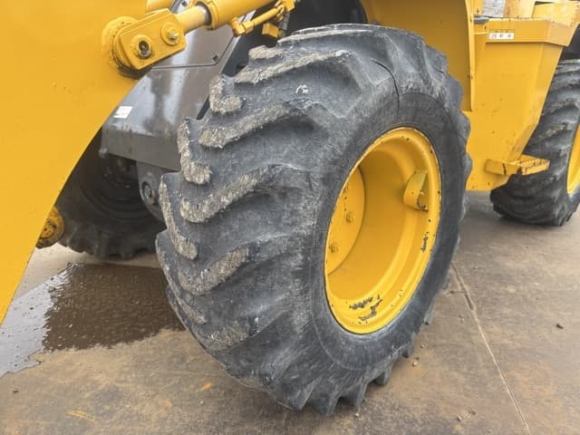 MINI WHEEL LOADER — Auction (lot 8456-10005)