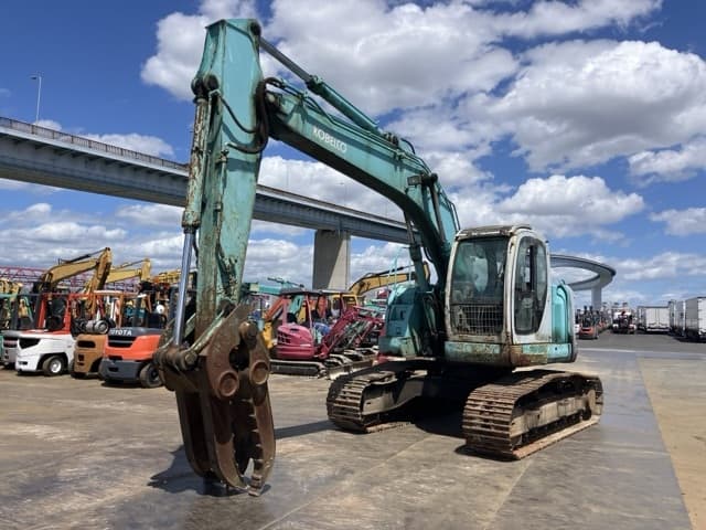 EXCAVATOR — Auction (lot 8456-10007)
