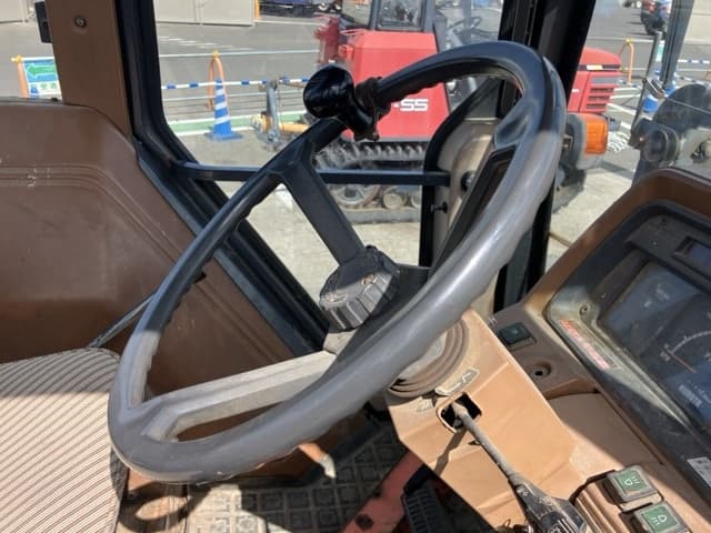 Tractor — Auction (lot 8456-1001)