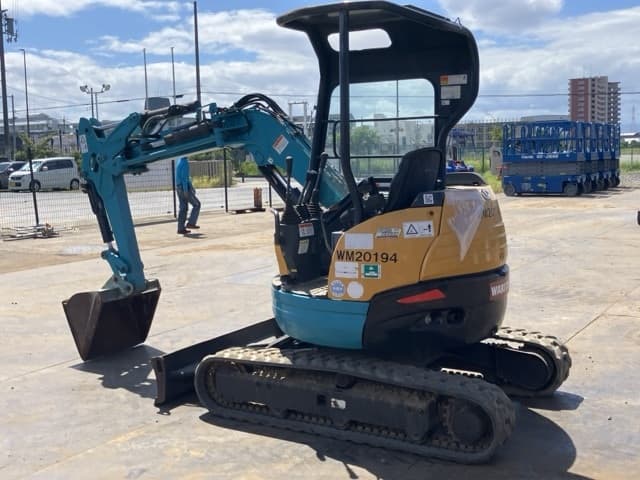 MINI EXCAVATOR — Auction (lot 8456-10010)