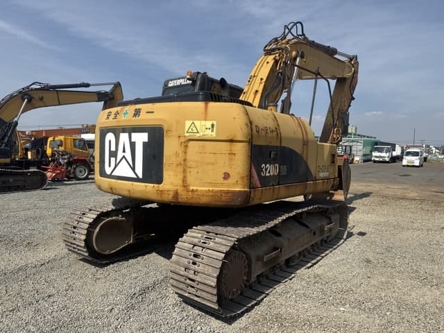 EXCAVATOR — Auction (lot 8456-10017)