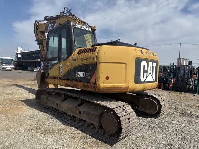 EXCAVATOR — Auction (lot 8456-10017)