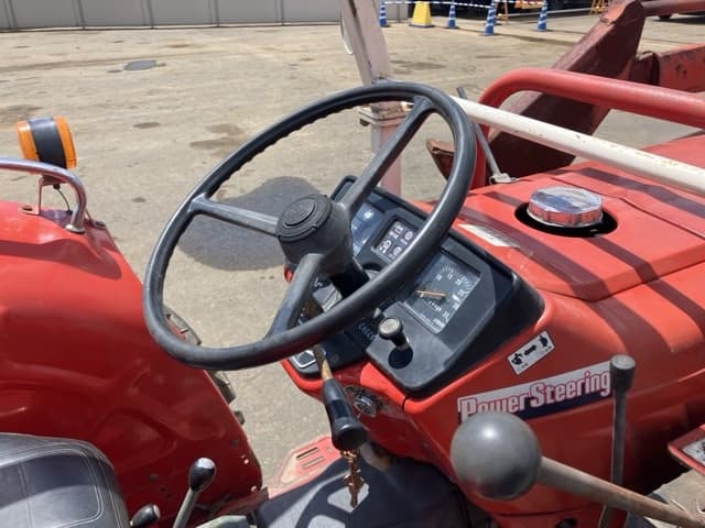 Tractor — Auction (lot 8456-1004)