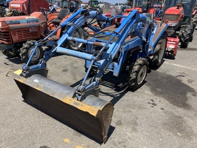 Tractor — Auction (lot 8456-1009)
