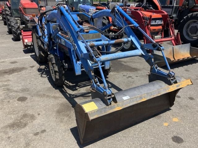 Tractor — Auction (lot 8456-1009)