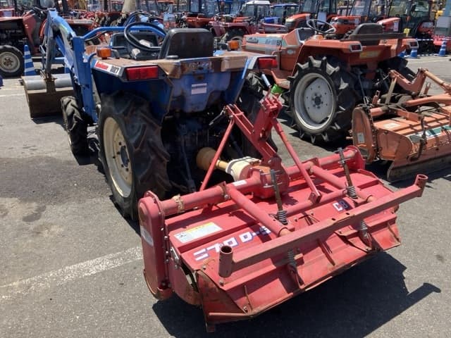 Tractor — Auction (lot 8456-1009)