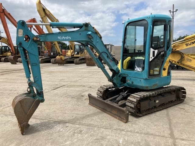 MINI EXCAVATOR — Auction (lot 8456-101)