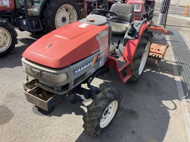 Tractor — Auction (lot 8456-1012)