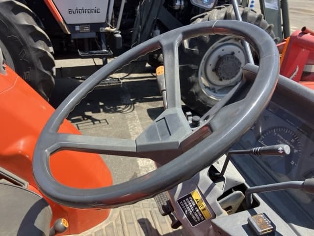 Tractor — Auction (lot 8456-1015)