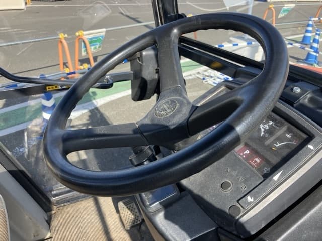 Tractor — Auction (lot 8456-1016)