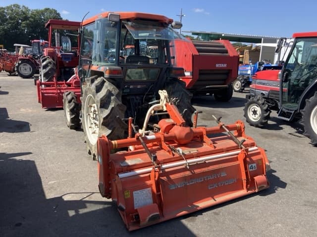Tractor — Auction (lot 8456-1017)