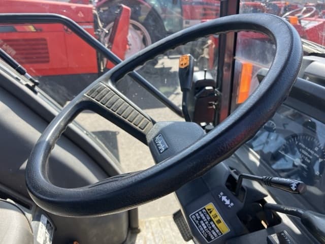 Tractor — Auction (lot 8456-1017)