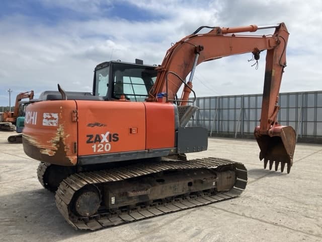 EXCAVATOR — Auction (lot 8456-102)