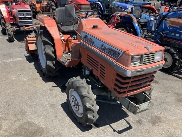 Tractor — Auction (lot 8456-1020)